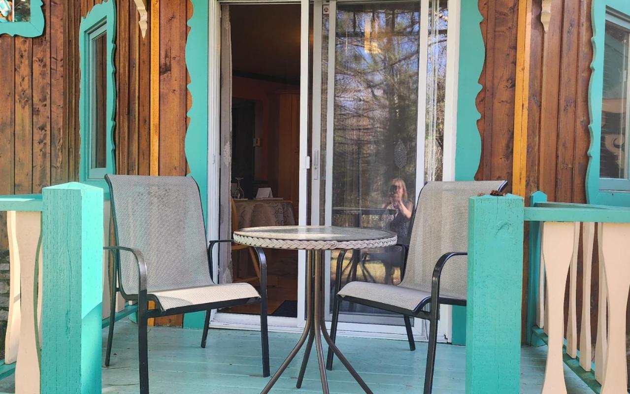 Domaine Riviere Sacacomie Hotel Saint-Alexis-des-Monts Exterior foto